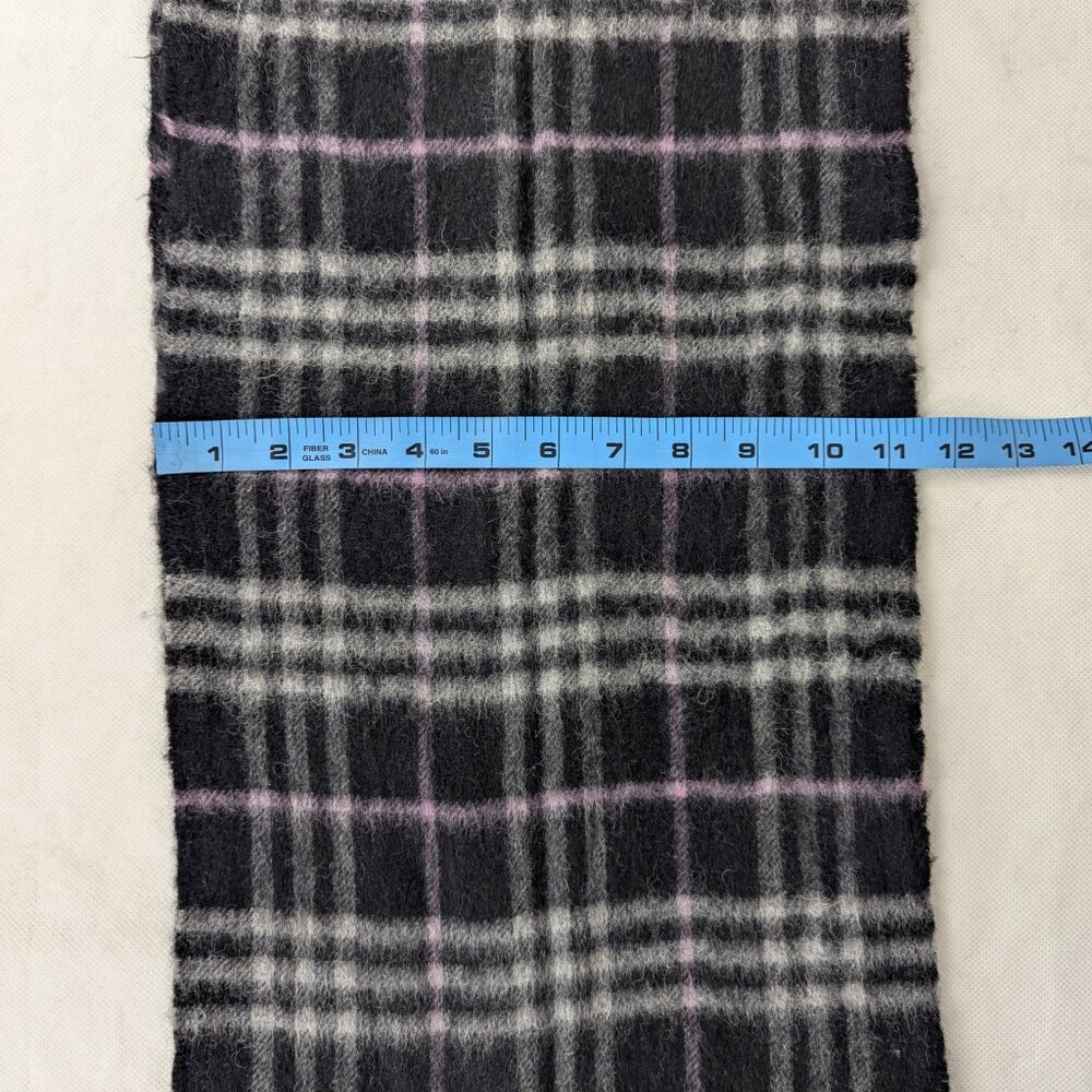 Burberry Nova Plaid Cashmere Scarf Black | Unisex | Luxury Essential | Fast Ship - Picture 6 of 6